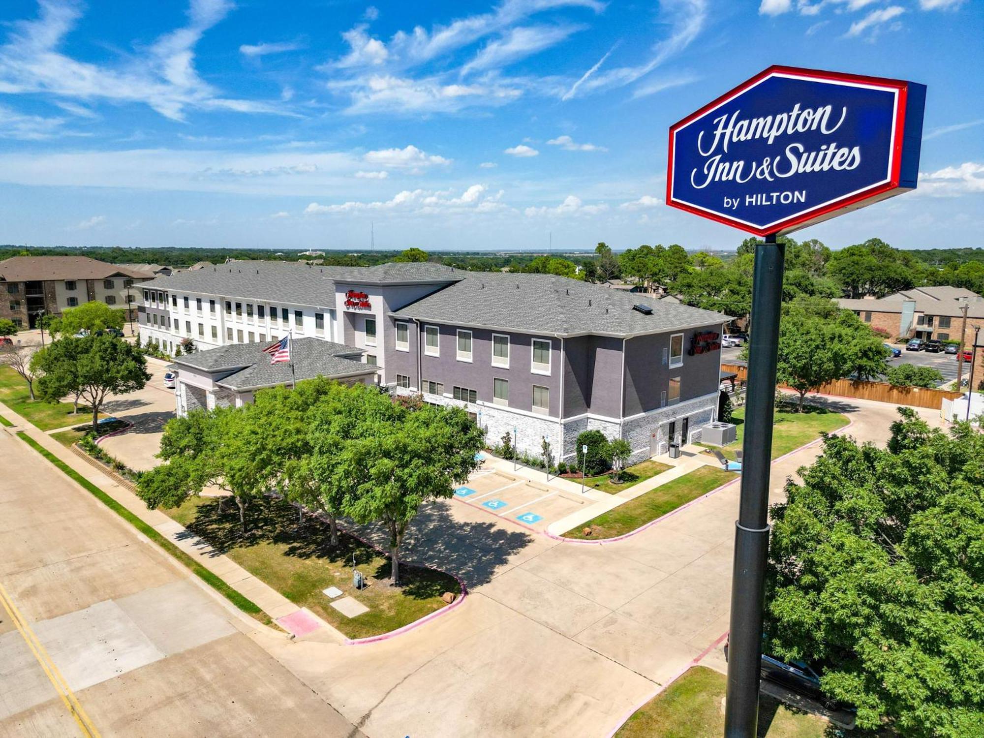 Hampton Inn & Suites דנטון מראה חיצוני תמונה