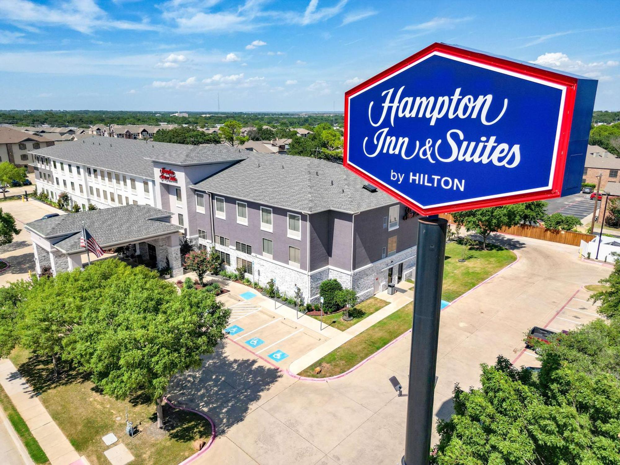 Hampton Inn & Suites דנטון מראה חיצוני תמונה