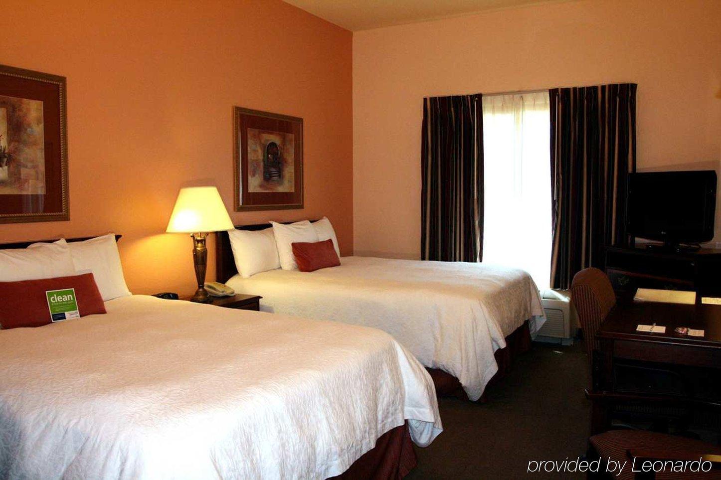 Hampton Inn & Suites דנטון חדר תמונה