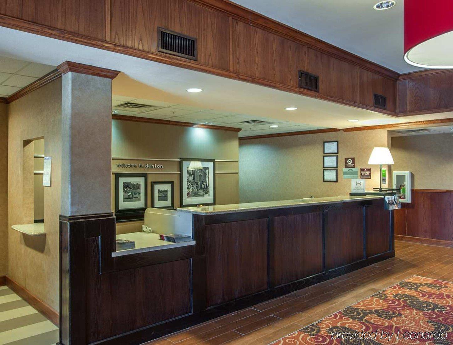 Hampton Inn & Suites דנטון מראה חיצוני תמונה