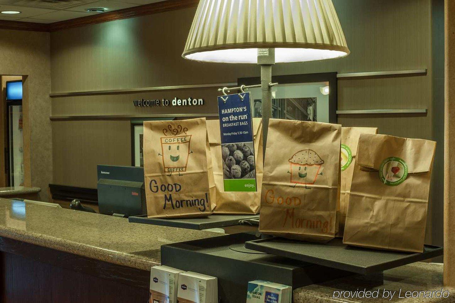 Hampton Inn & Suites דנטון מראה חיצוני תמונה